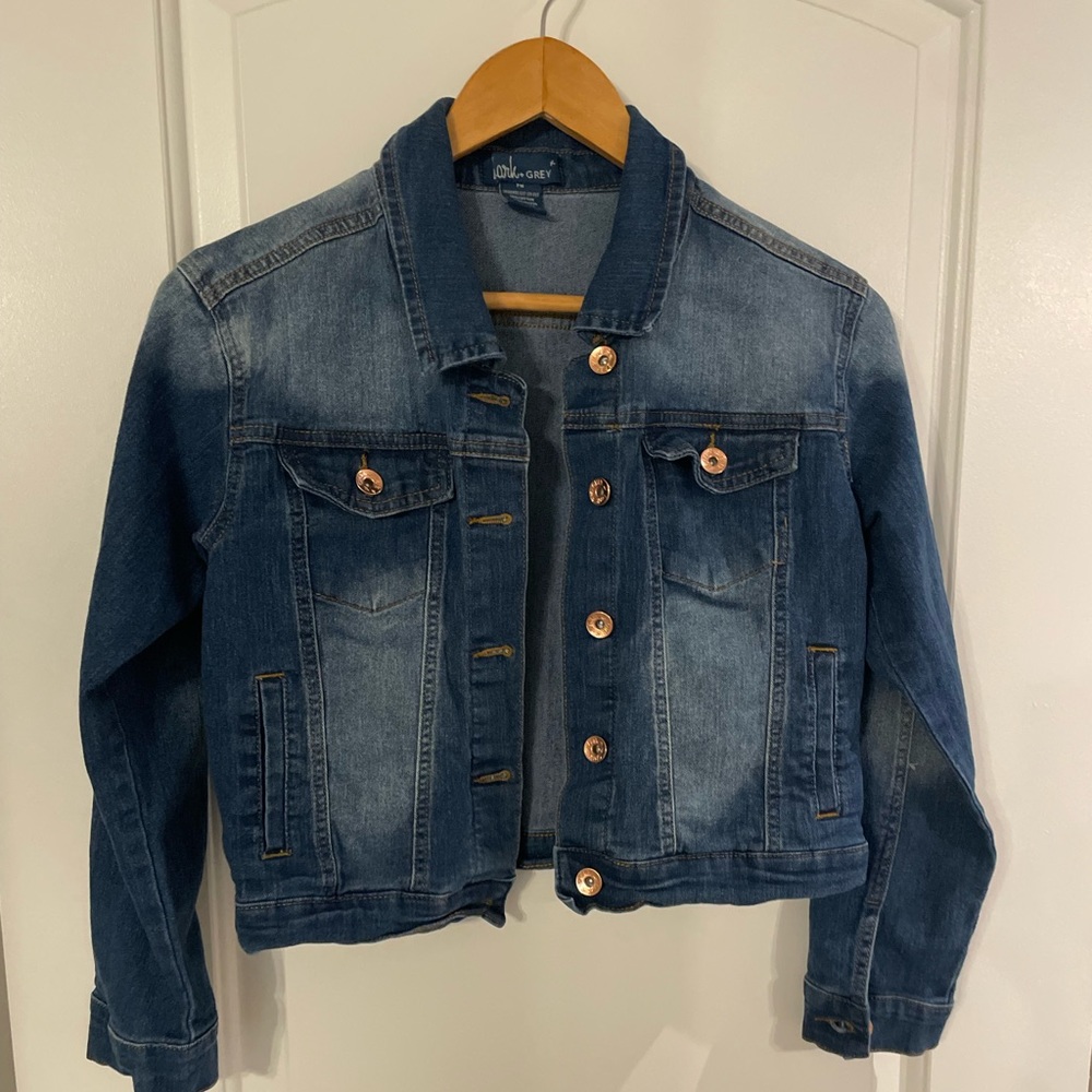Medium wash faded Jean Jacket